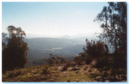 Keppel view over the valley of Marysville with Cathedral Range in the distance